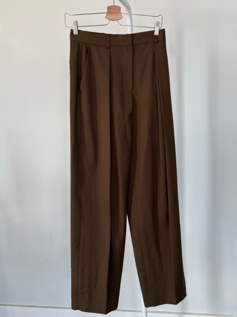 Low Classic Wide Leg Pants